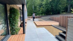 Aménagement d'une terrasse à Trooz.
